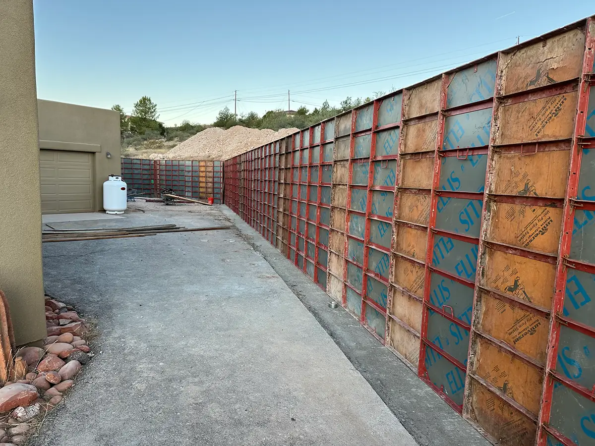 Clarkdale-Commercial-Concrete-Walls-01-1200x900-1-1